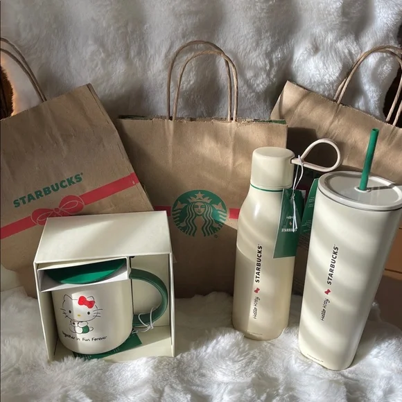 🆕Hello Kitty Starbucks tumbler, mug and insulated bottle set - Picture 7 of 7